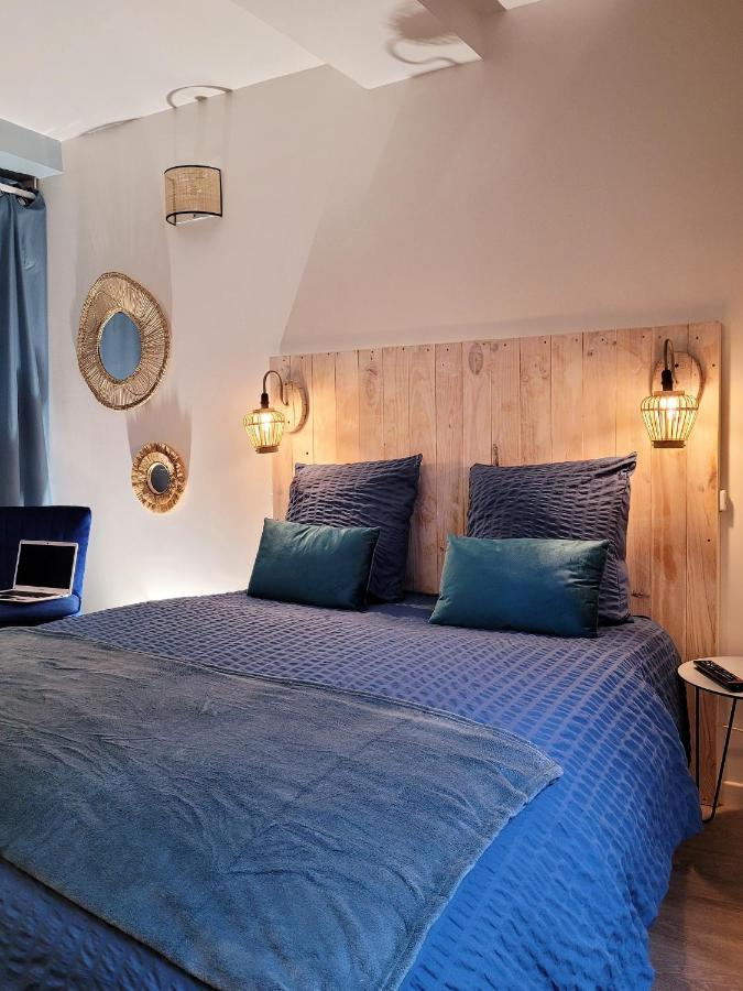 L'établissement LA PLAGE A 2 PAS , vous propose 4 appartements neufs avec services , lits faits à votre arrivée , serviettes de toilette , ménage , Wifi , en hyper centre , Vue mer à 50m , tout est accessible à pied Dieppe Esterno foto