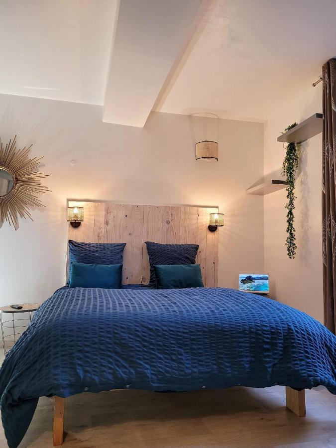 L'établissement LA PLAGE A 2 PAS , vous propose 4 appartements neufs avec services , lits faits à votre arrivée , serviettes de toilette , ménage , Wifi , en hyper centre , Vue mer à 50m , tout est accessible à pied Dieppe Esterno foto