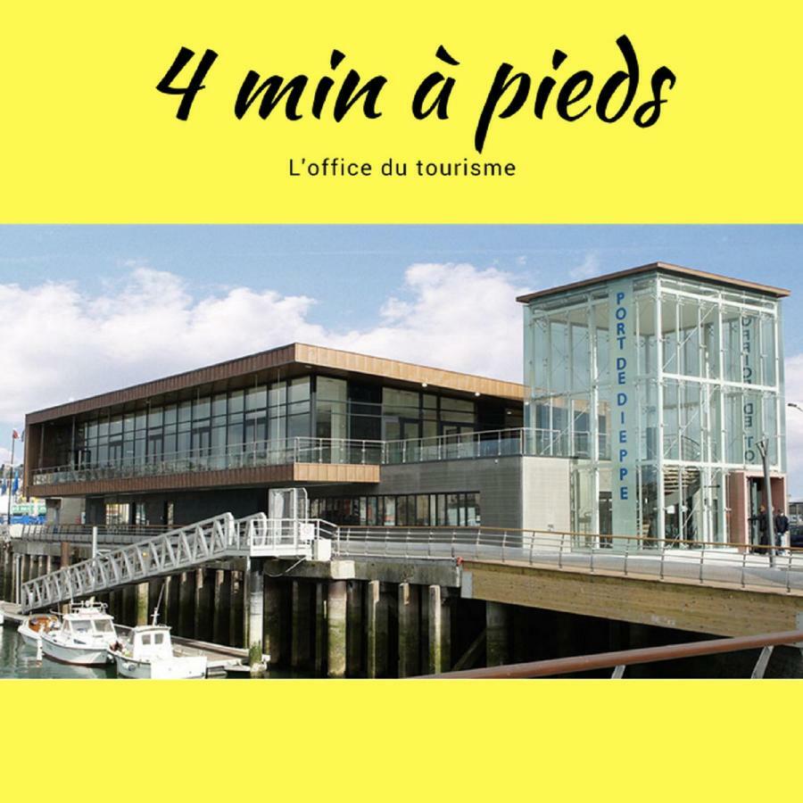 L'établissement LA PLAGE A 2 PAS , vous propose 4 appartements neufs avec services , lits faits à votre arrivée , serviettes de toilette , ménage , Wifi , en hyper centre , Vue mer à 50m , tout est accessible à pied Dieppe Esterno foto