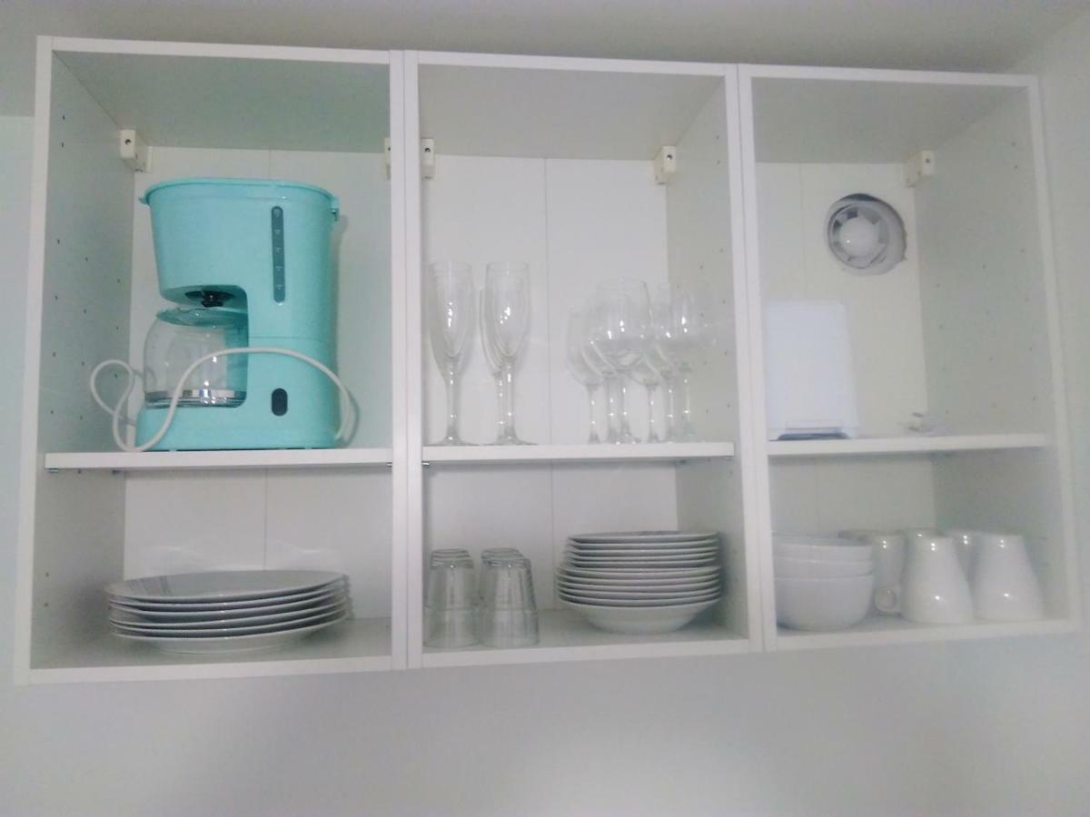 L'établissement LA PLAGE A 2 PAS , vous propose 4 appartements neufs avec services , lits faits à votre arrivée , serviettes de toilette , ménage , Wifi , en hyper centre , Vue mer à 50m , tout est accessible à pied Dieppe Esterno foto