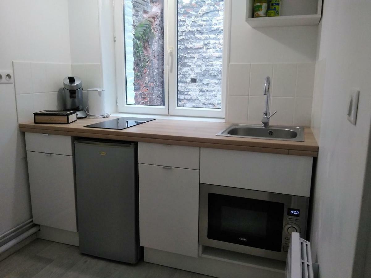 L'établissement LA PLAGE A 2 PAS , vous propose 4 appartements neufs avec services , lits faits à votre arrivée , serviettes de toilette , ménage , Wifi , en hyper centre , Vue mer à 50m , tout est accessible à pied Dieppe Esterno foto